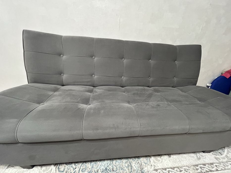 Продается диван раскладной, книжка. В хорошем состоянии, самовывоз