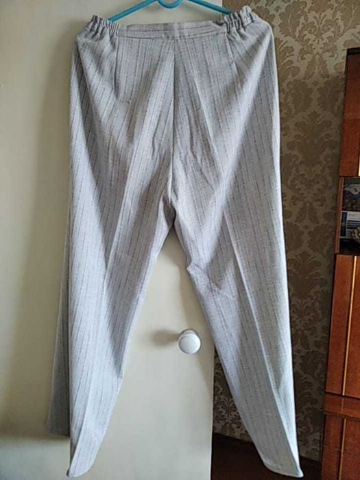 Брючный костюм, р. 52