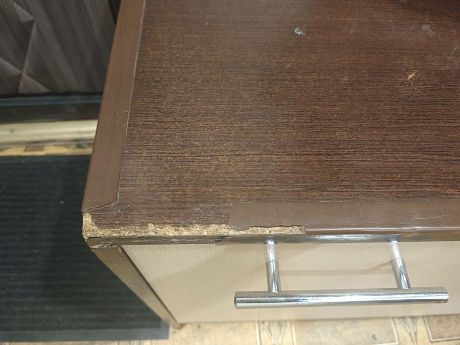 Продам б/у шкаф.