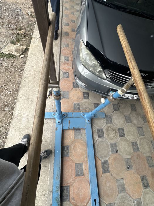 Гимнастические параллельные брусья