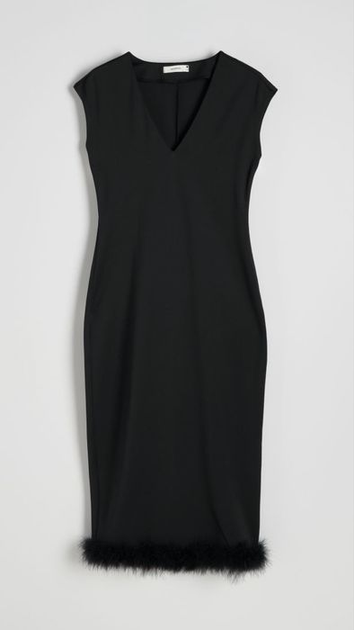 Черна рокля Reserved