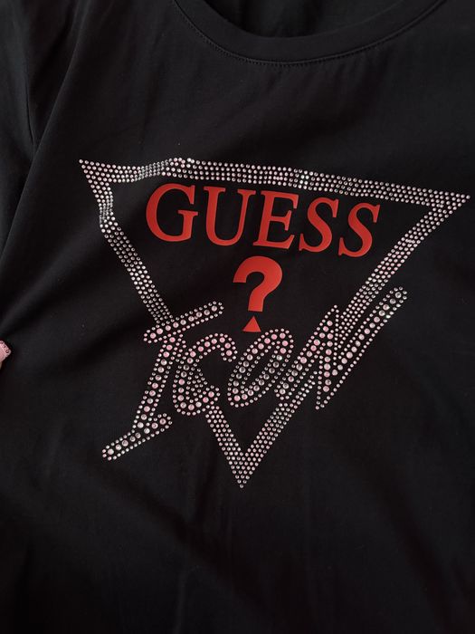 Черна тениска guess с камъчета