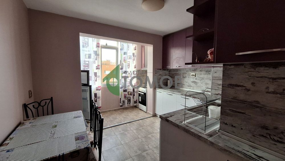 Дава се под наем Тристаен апартамент в Стара Загора, Център - 80 кв.м за 357 € - Снимка #4