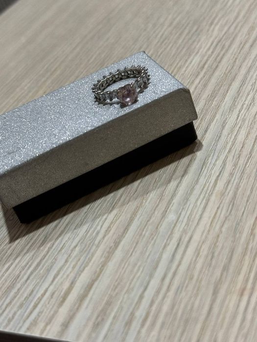 Продаются серебрянные украшения