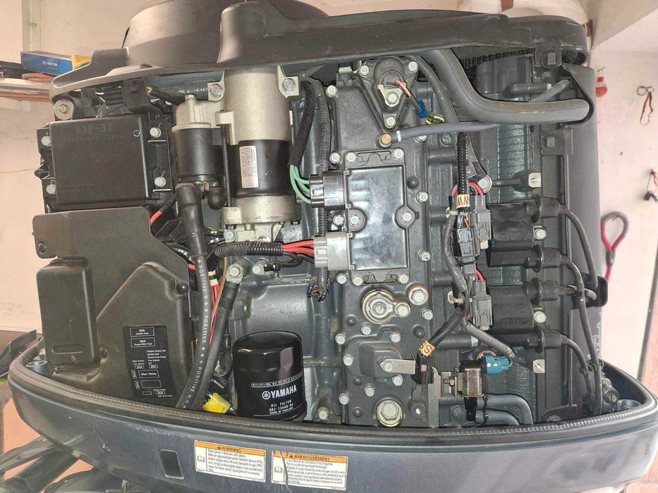 Извънбордов двигател Йамаха 150