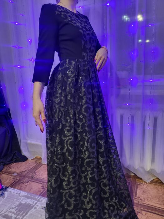 Продам новое платье