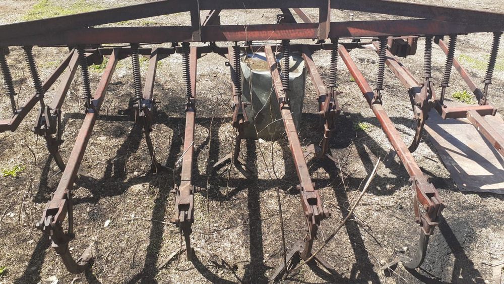 Продам культиватор навесной