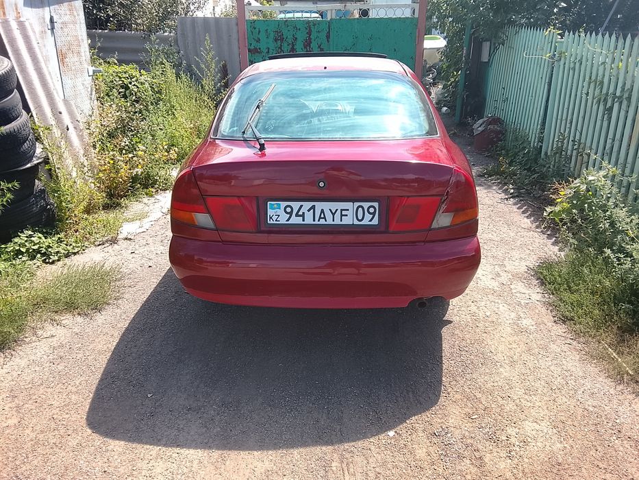 Продам Митсубиси Каризма