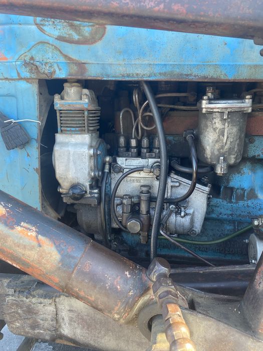 Трактор мтз80 сельхоз техника