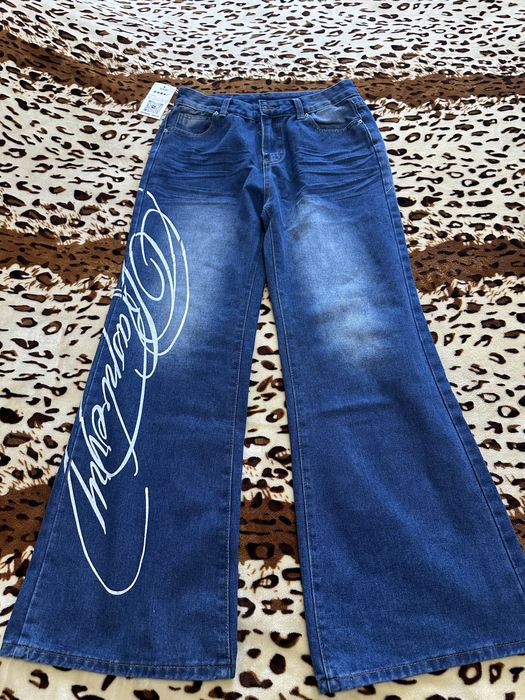 Продаю джинсы новые