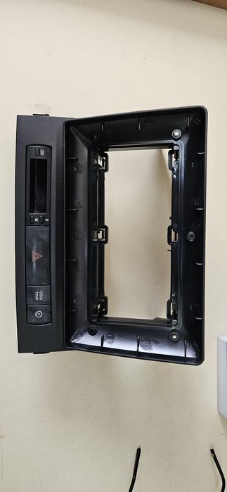 Рамка магнитолы Toyota prius 20