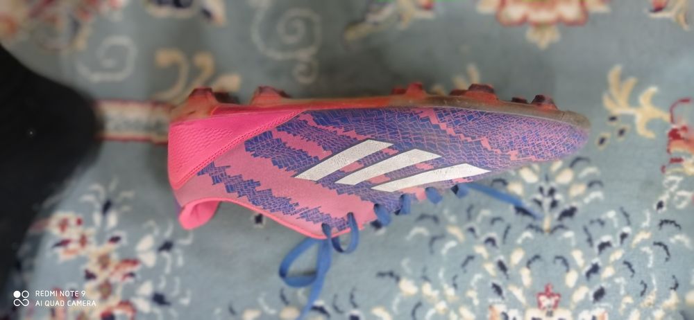 Футбольные бутсы