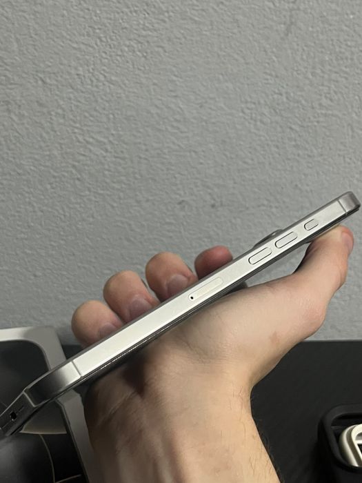 Vand Iphone 16 Pro Max impecabil / Natural Titanium