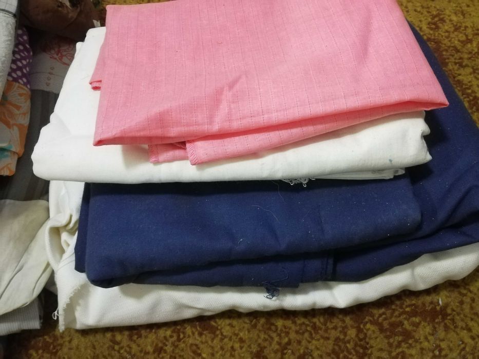 Постельное белье, ткань, одеяла, скатерть бу отдам