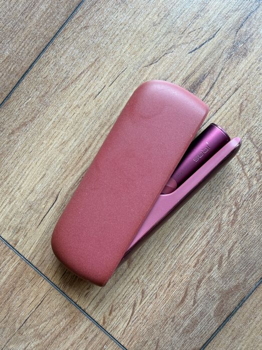 Iqos utilizat rosu