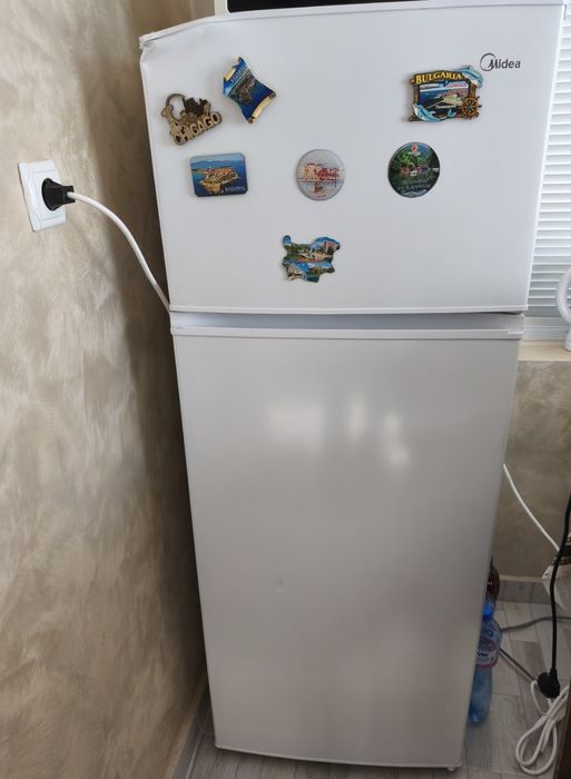 Продавам  хладилник 2бр. и 1 съдомиялна