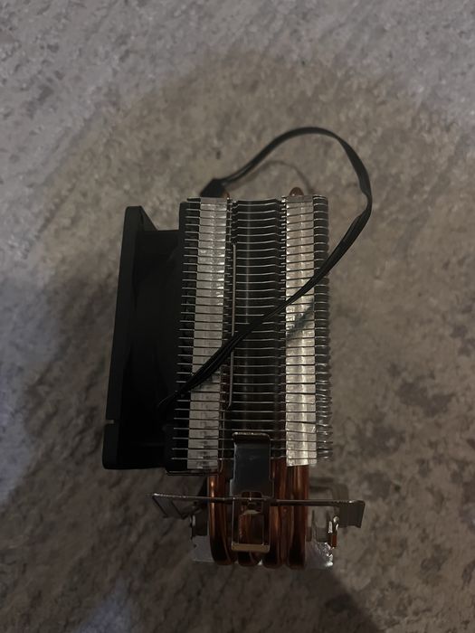 Башенный куллер ID cooling.