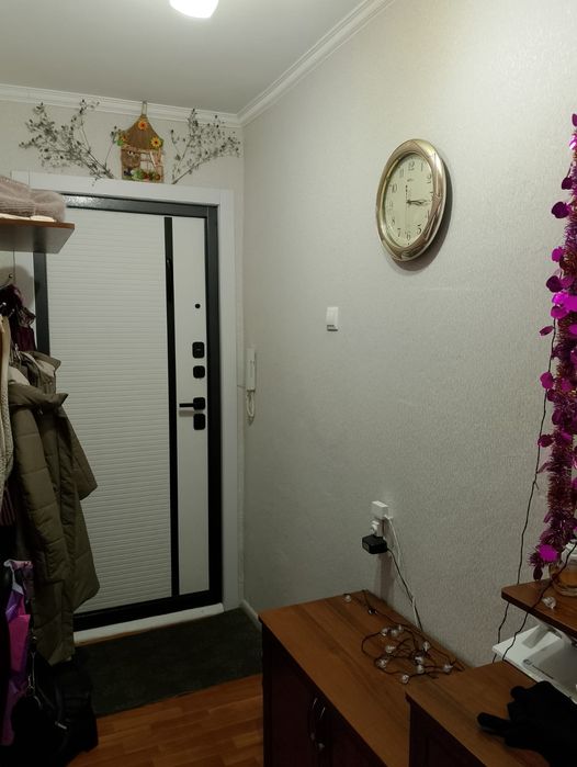 Продам 2х в центре .