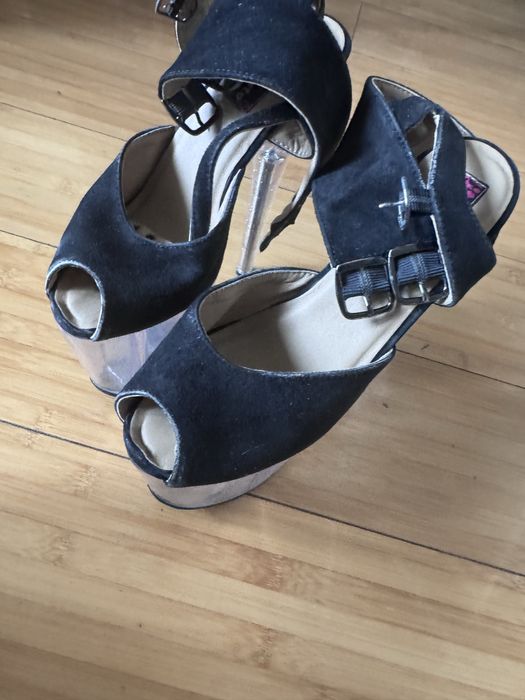 Продам стрипы буу