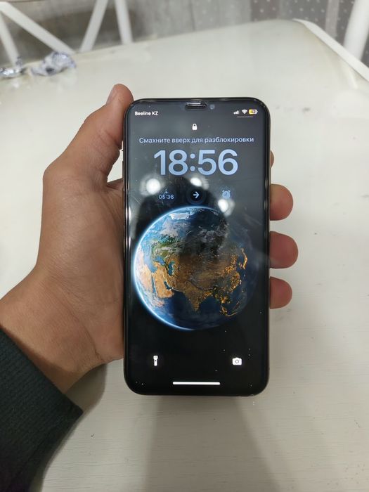 Срочно продам Iphone айфон xs ,10
