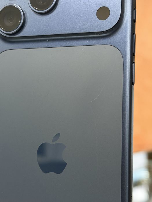 iPhone 17 Pro max, Pret 6300 lei