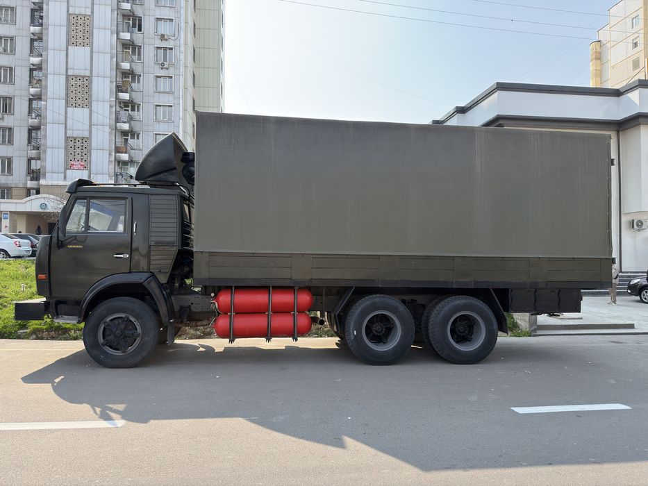 Камаз сотилади 13500$. 1987 йил, вал стандарт, мой йемиди, антифризда.