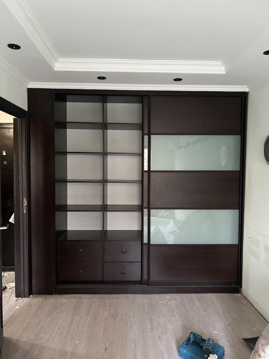 Шкаф гардеробный