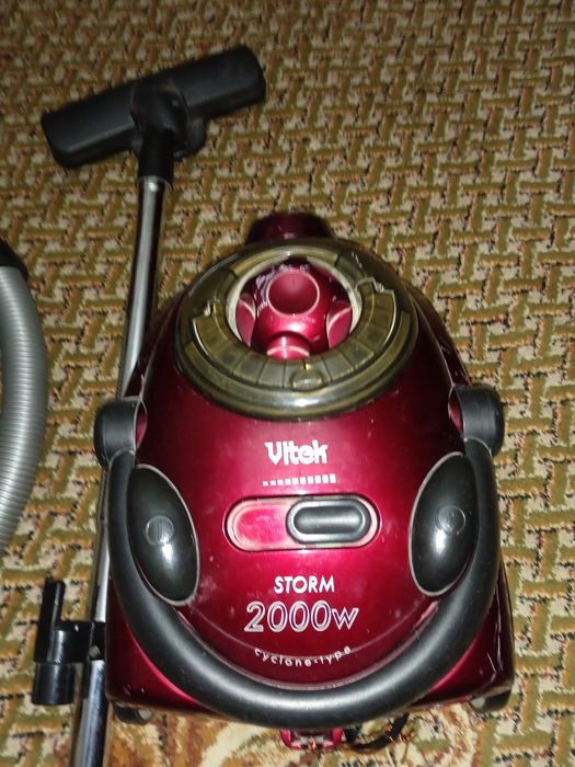 Пылесос Vitek STORM 2000w