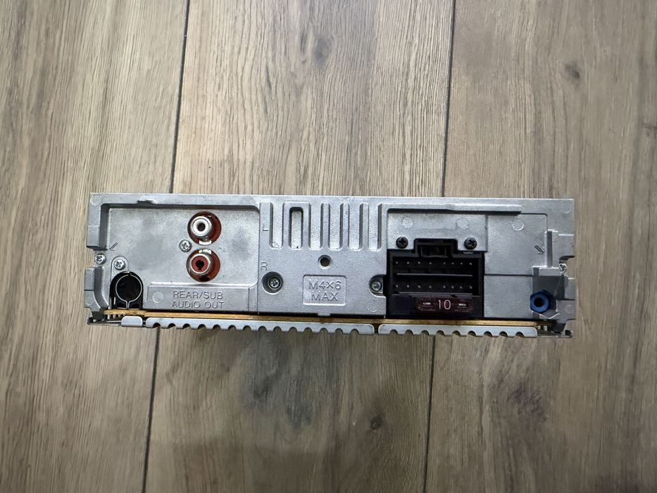 Sony CDX-GT424U CD USB плеър за кола