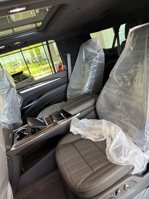 Cadillac Escalade ESV  Насия  савдога. берилади
KOPMLEKTATSIA: sport p