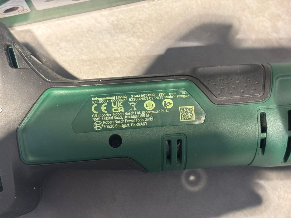 Mașină multifuncțională Bosch UniversalMulti 18v-32