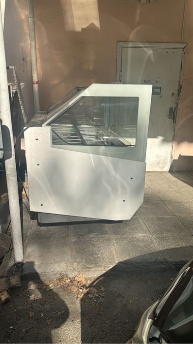 Витрина для джелато