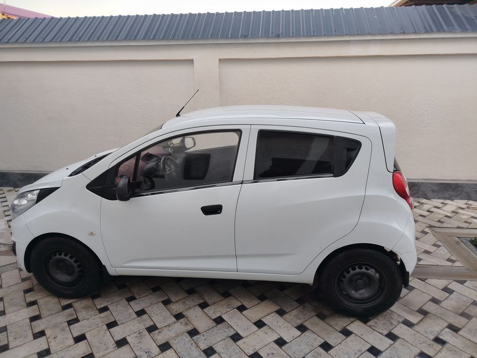 Spark 2012 kotta mator avtamat arendyam bor Toshkent