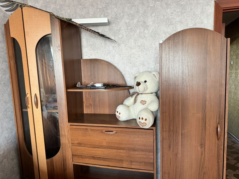 Стенку в зал гостиную