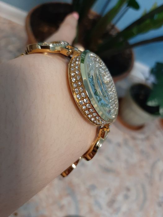Продам swarovski с стразиками нержавейка
