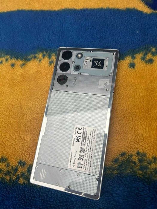 Red magic 10 pro/обмен есть