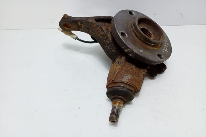 Fuzeta  Dreapta fata Peugeot 307  seria