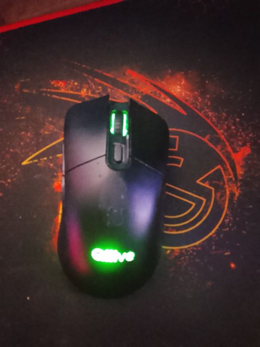 Vând calculator gaming cu monitor,căști,tastatura,mouse (negociabil)