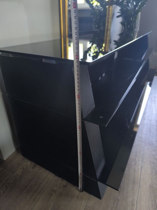 Полка под телевизор