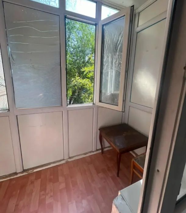 продам 1-ком. 35кв. 5мкр. 2-этаж