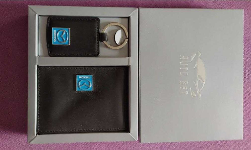 Автосет - ключодържател и портфейл за документи за Мазда