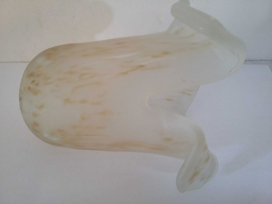 Плафон в форме тюльпана