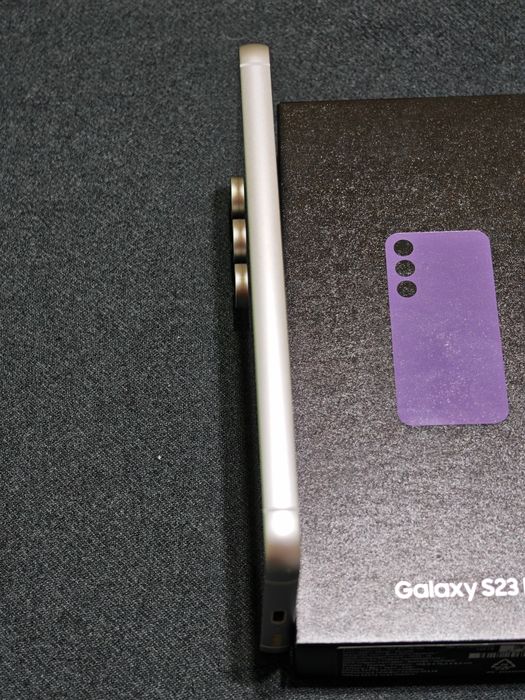 Samsung S23 FE 256 gb Ram 8 5G EAC