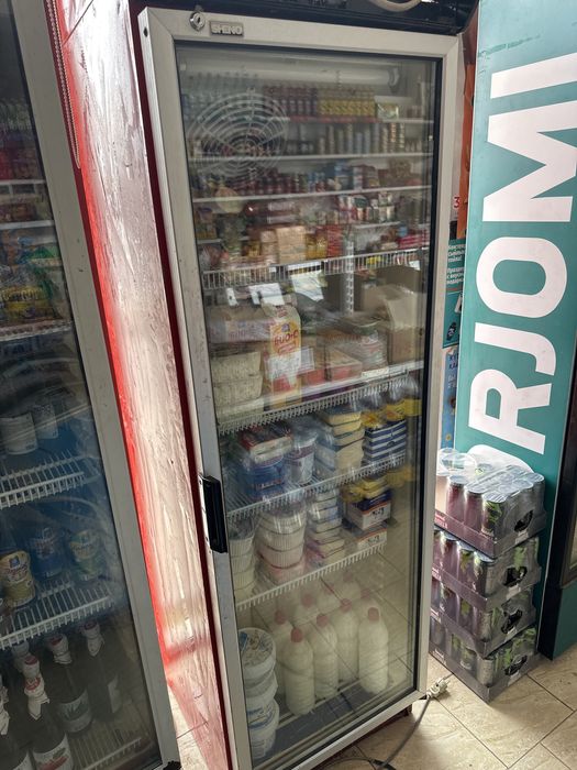 Витринихолдилник