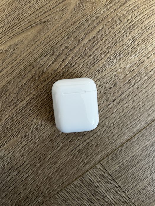 Apple AirPods 2 / carcasă de încărcare Lightning