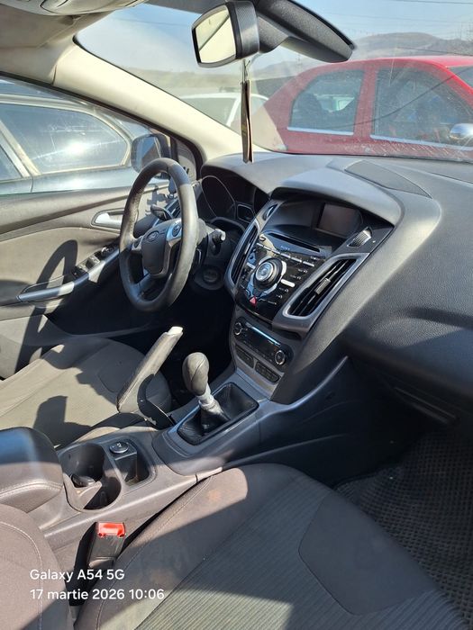 ford focus 3 1.6 benzina 2012
