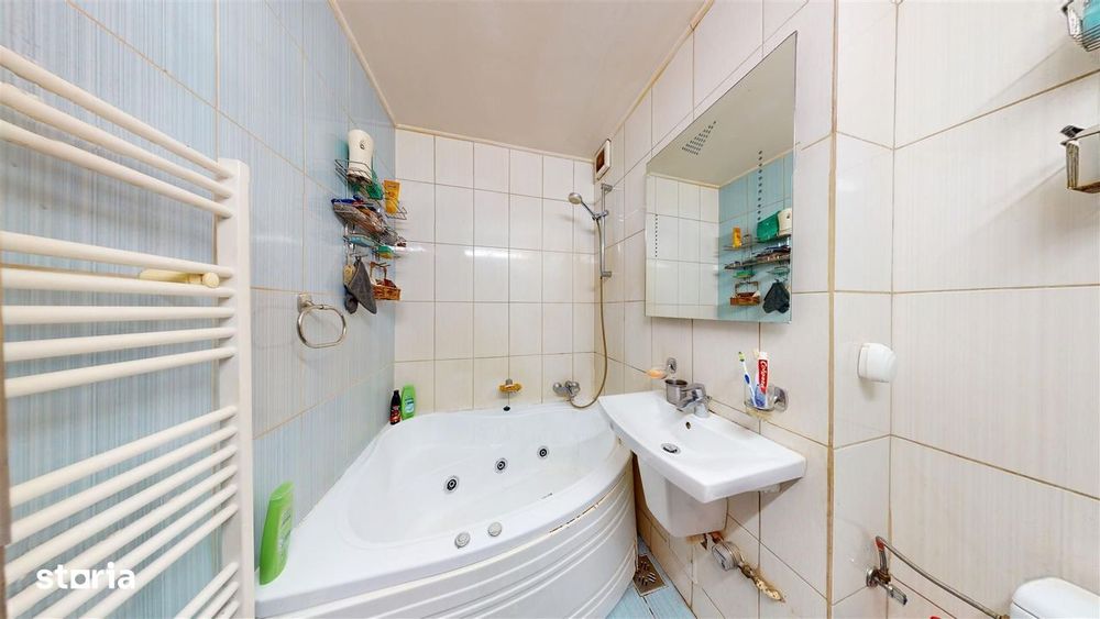 Ap. 3 camere decomandate, balcon, bucatarie separata | Dioda / Finante