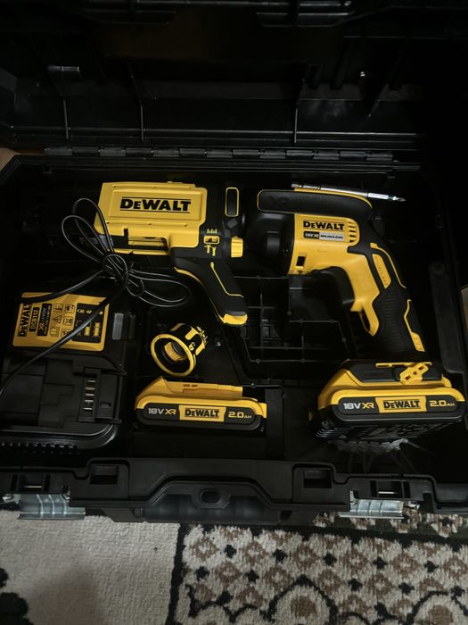 Продам Мощный шуруповерт для гипсокартон Dewalt
