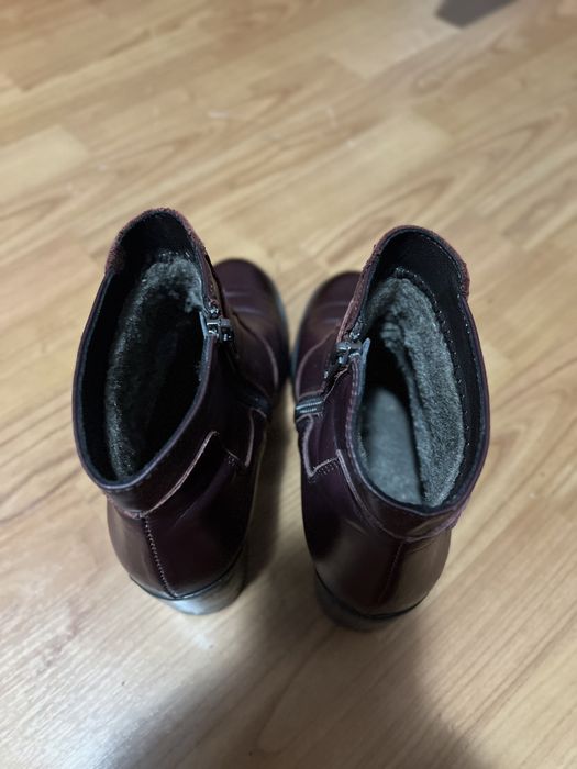 Ghete dama din piele naturala