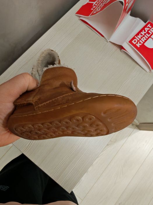 Сапоги детские 22 -23 размер кожа.  Camper